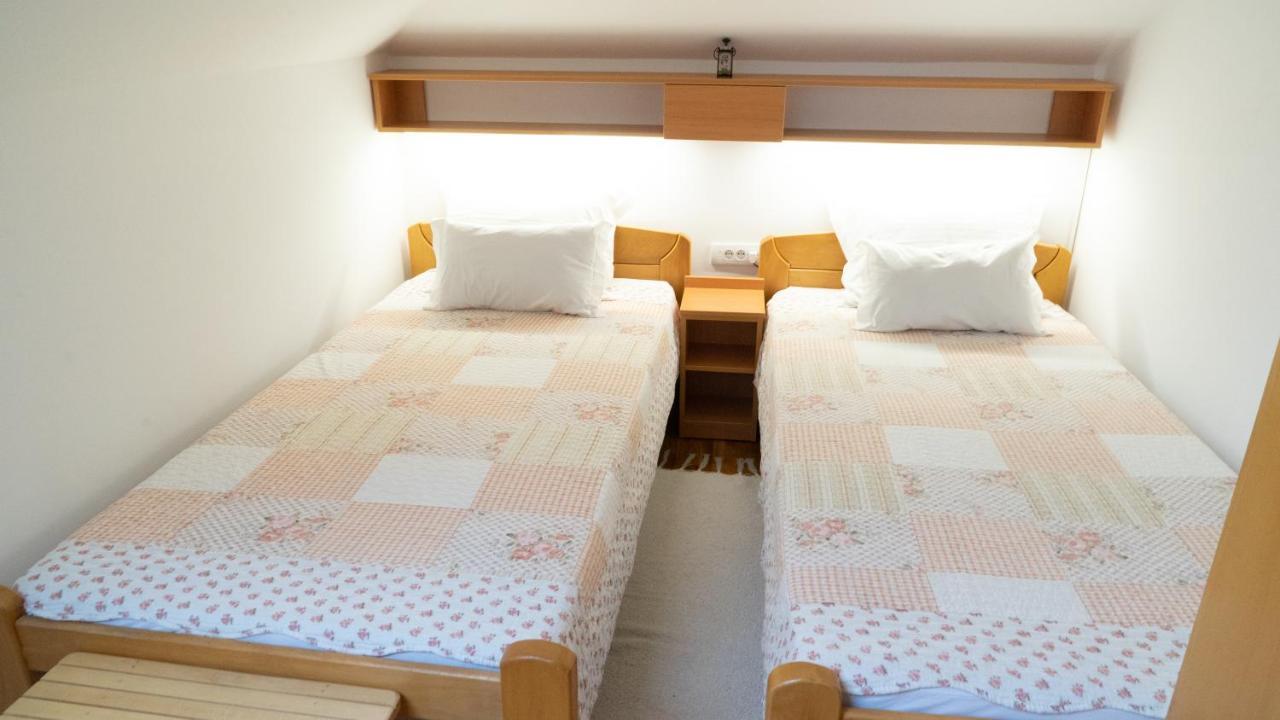 Apartment Akacija Gardens เบลเกรด ภายนอก รูปภาพ