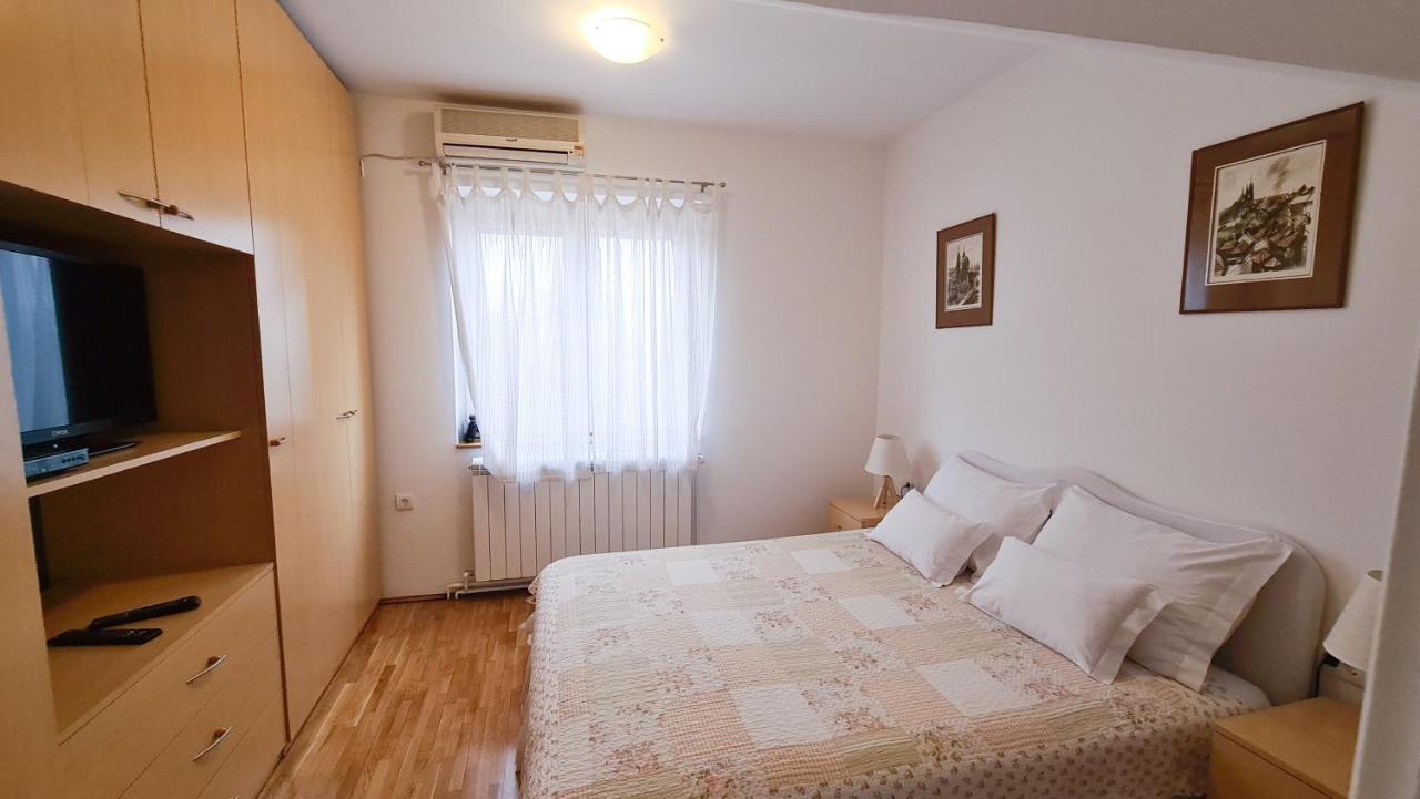 Apartment Akacija Gardens เบลเกรด ภายนอก รูปภาพ
